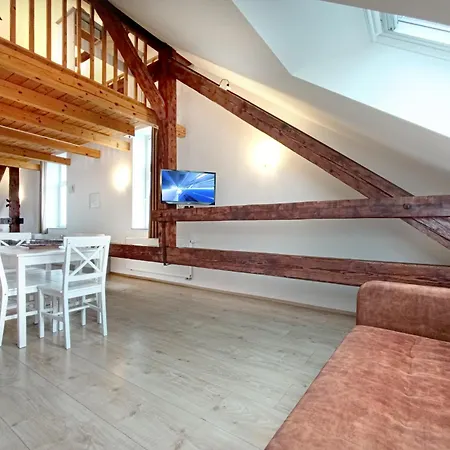 Katrca * リュブリャナ