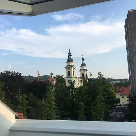 アパート Katrca リュブリャナ